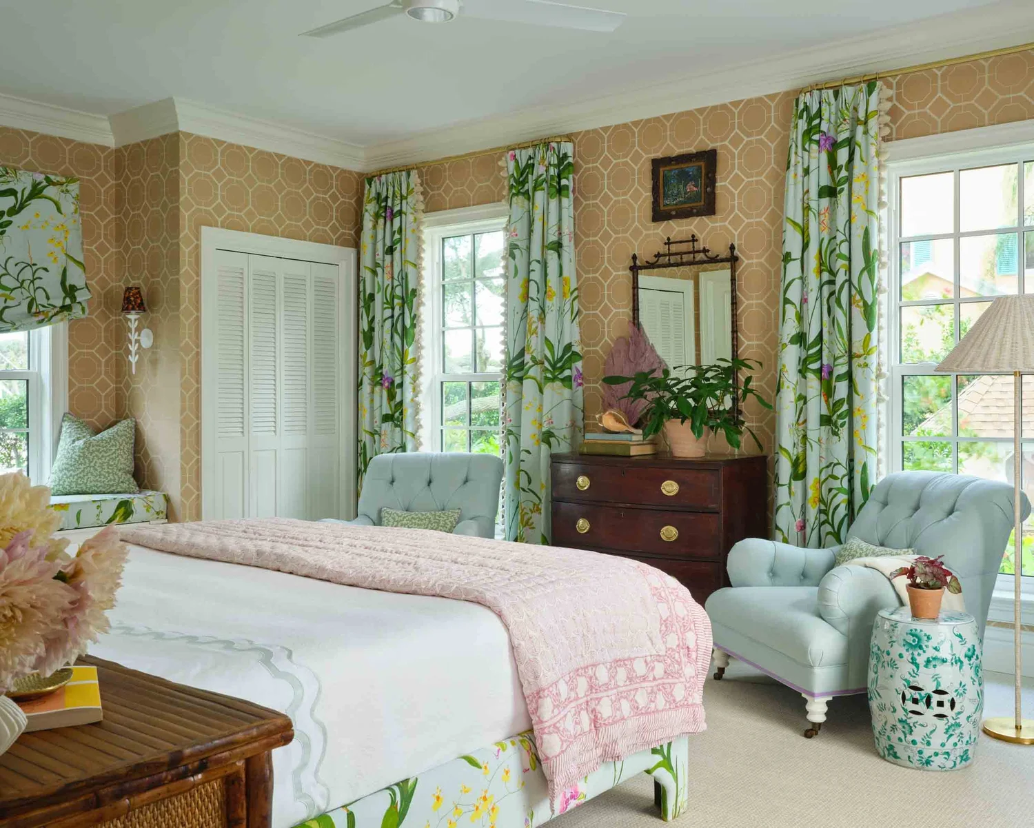  You'll love every fabulous detail in the beautiful green and white bedroom