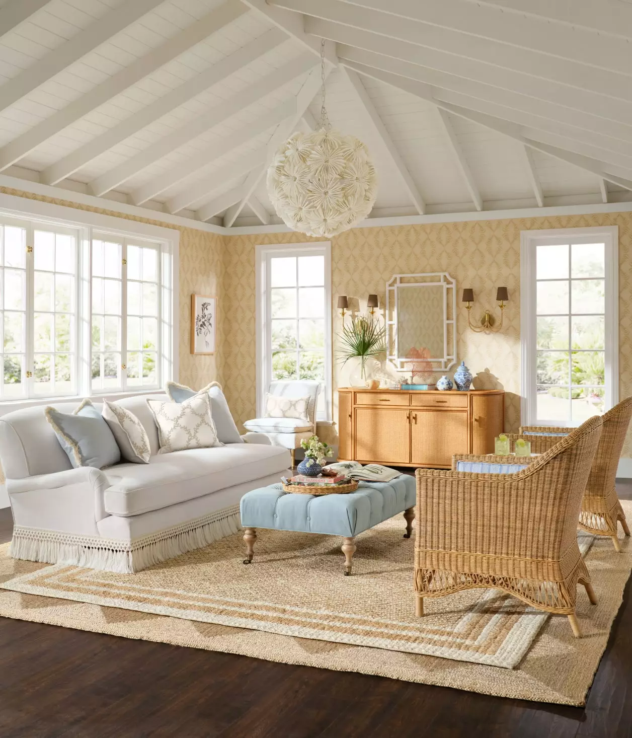 See 5 indoor outdoor living rooms designed for entertaining, where you are invited to linger in style and effortless charm.  Serena and Lily