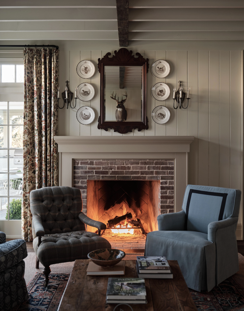 Check out this gorgeous home designed by one of our favorites, Sabbe Interior Design. with beautiful photography by Joseph Bradshaw.  Love a roaring wood burning fireplace like the one in this living room