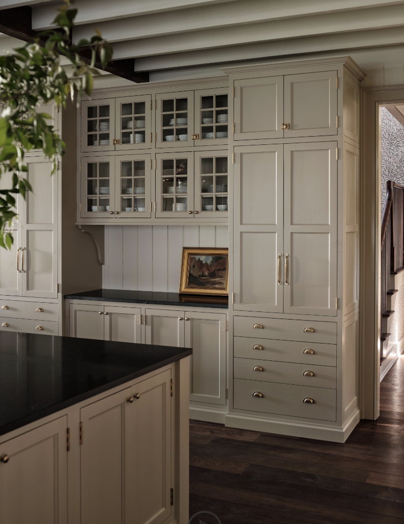 Check out this gorgeous home designed by one of our favorites, Sabbe Interior Design. with beautiful photography by Joseph Bradshaw. Charming kitchen with farmhouse sink and soapstone countertops - love the leaning art