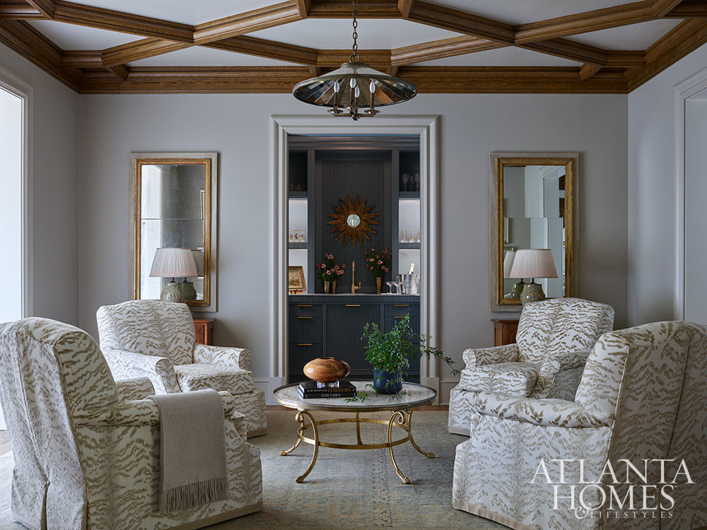 You’re going to love today’s post on the one-of-a-kind home designed by Nancy Izlar.  Known for her livable yet elegant aesthetic, Izlar seamlessly marries the best of both family heirlooms and traditional design elements for a collected style. Every corner of this perfectly styled home in Buckhead has been thoughtfully designed to maximize the breathtaking natural surroundings. With the large windows that let in plenty of natural light, this home combines beauty and comfort. Take a look at this timeless home tour, and we think you'll agree! Source: Atlanta Homes & Lifestyles | Interior Design: Nancy Izlar Interiors | Architect: Caroline Rolader, REU Architects | Builder: Wright Marshall and Greg DeLoach, Revival Construction | Landscape Architect: Land Plus | Photographed by Emily Followill | Styled by Holly Bryan and Erin Haraway