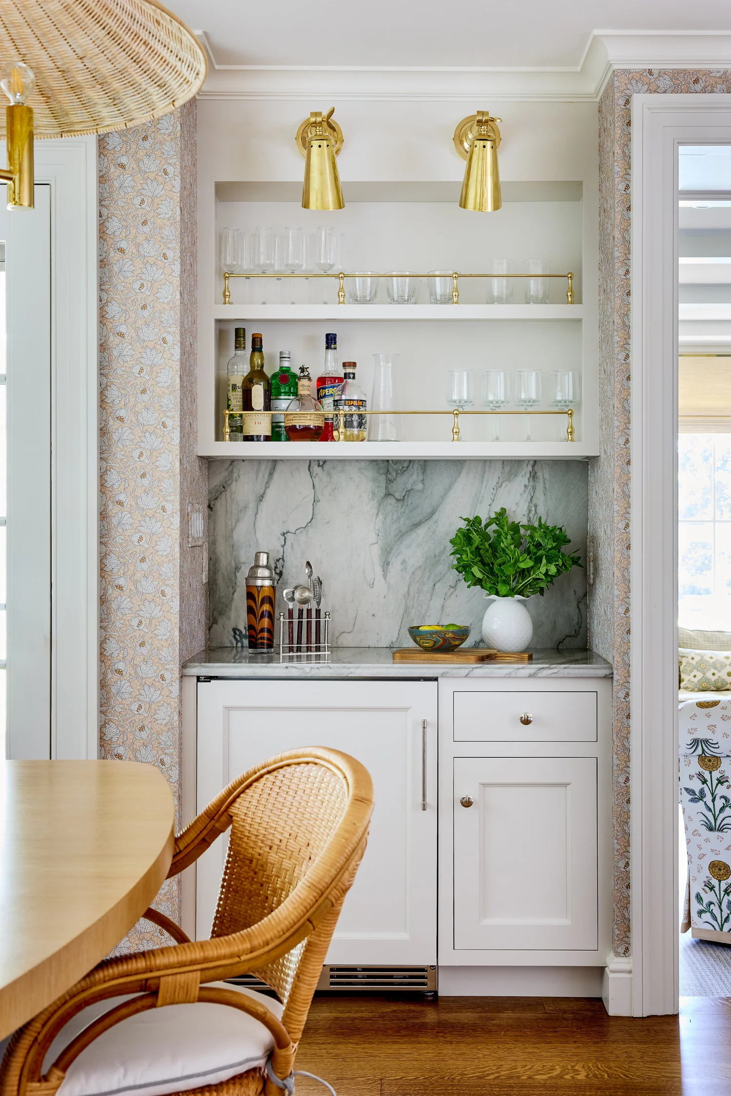 Chic, inviting interiors with just the right amount of personality are hallmarks of this talented designer’s style. Take a break, and take a peek at this beautiful Manchester-by-the-Sea home designed by Honey Collins Interiors. white kitchen design for interior design ideas