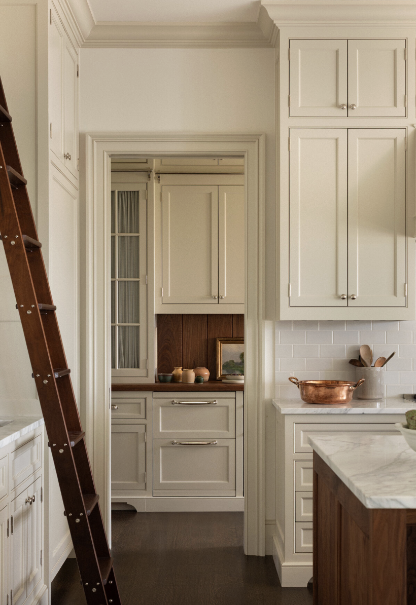 We hope you are having a great weekâand are in the mood for a timeless home tour, a one-of-a-kind place in Lake Washington, designed by the talented Marianne Simon Interior Design, beautifully photographed by Aimee Mazzenga, and styled by Cate Ragan Stylist. - beautiful double cabinetry in the kitchen with a library ladder