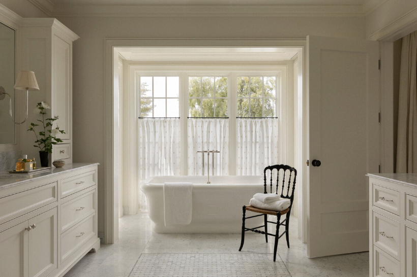 one-of-a-kind place in Lake Washington, designed by the talented Marianne Simon Interior Design, beautifully photographed by Aimee Mazzenga, and styled by Cate Ragan Stylist.