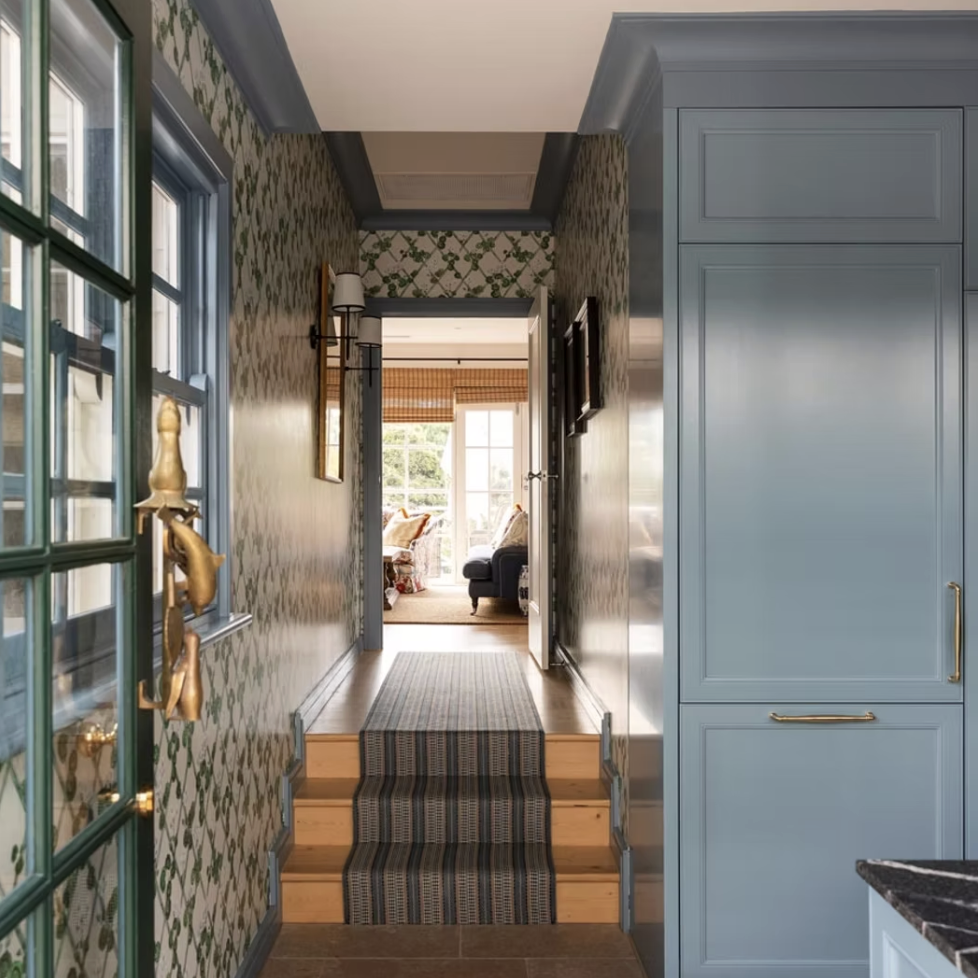 Maine House Design | Photography:  Martina Gemmola = Warm, inviting and completely livable…what could be better? From the stunning color palette to the well-placed accessories, every element is perfection. Take a peek at these beautiful interior design ideas, and we think you’ll agree!