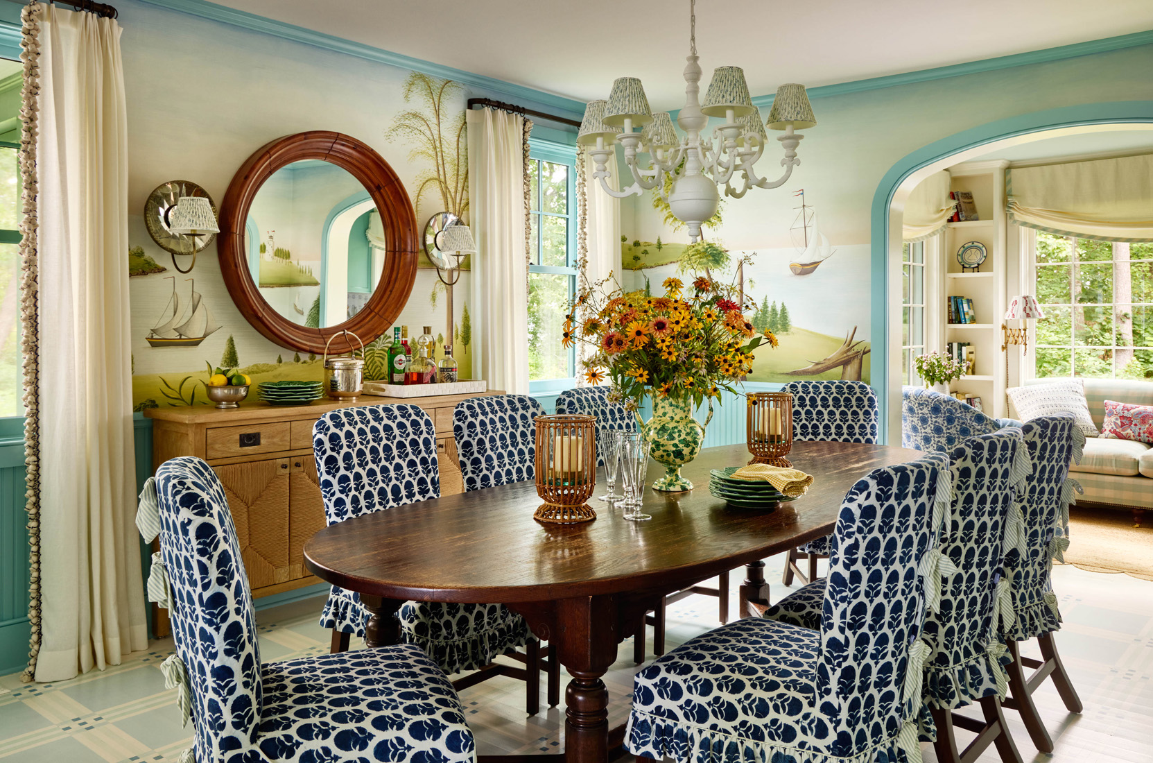 As a nod to celebrating America's 250th birthday in just 2 days, we are excited to share this classic home tour by one of our favorite designers, Lilse McKenna, and beautifully photographed by Read McKendree.