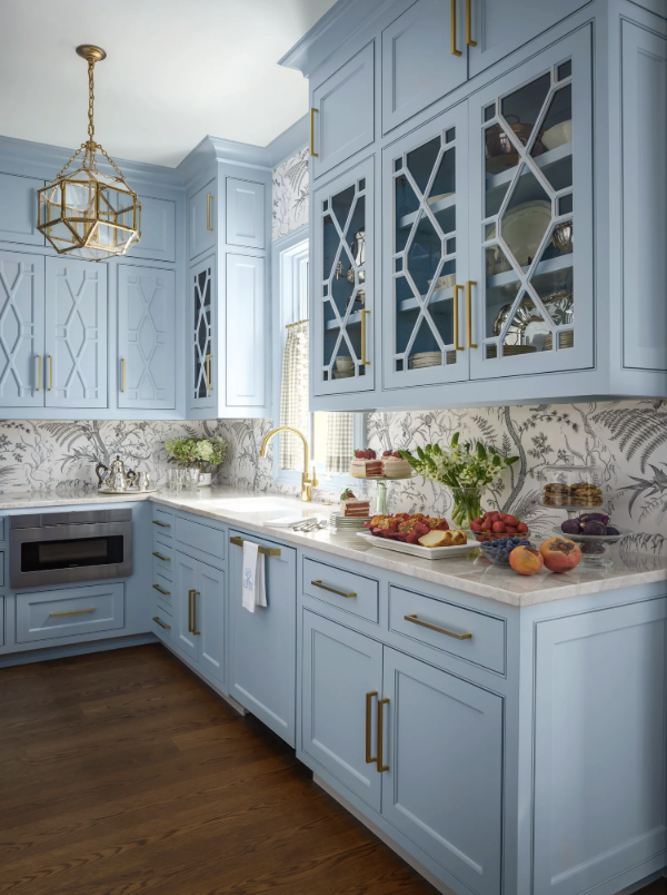 A Timeless Home Design That’s Beautiful in Every Season