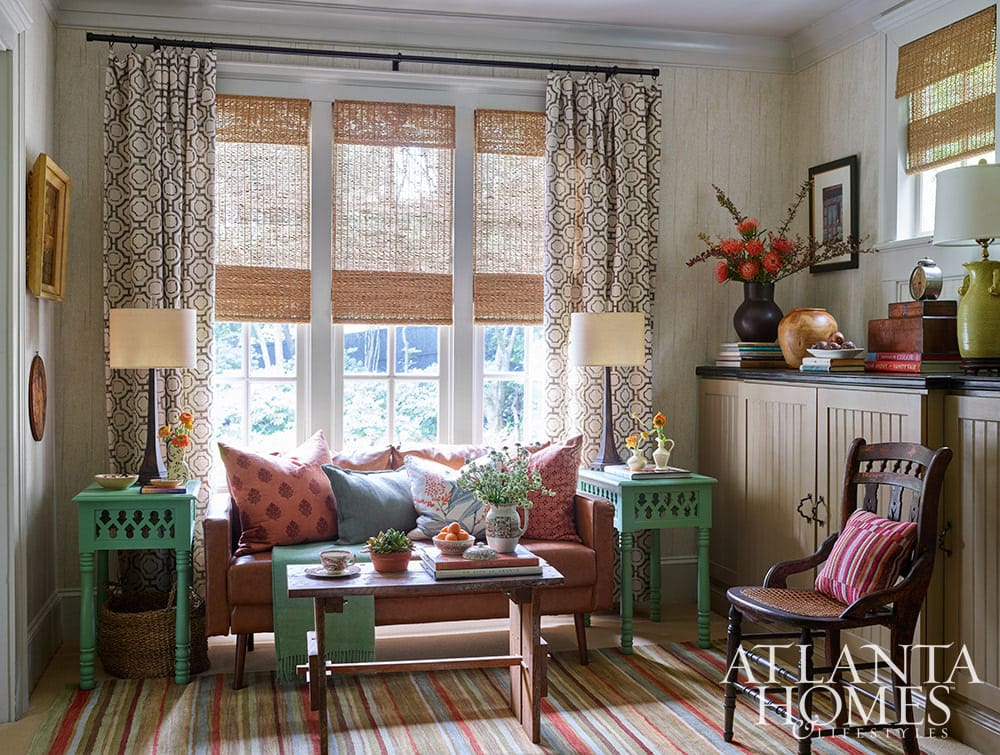 The timeless Atlanta home of architect Robert Norris of Spitzmiller and Norris architects photographed by Emily Followill and in this nonth's Atlanta Homes & LIfestyles is utter perfection. Adore the pink sofa in the living room