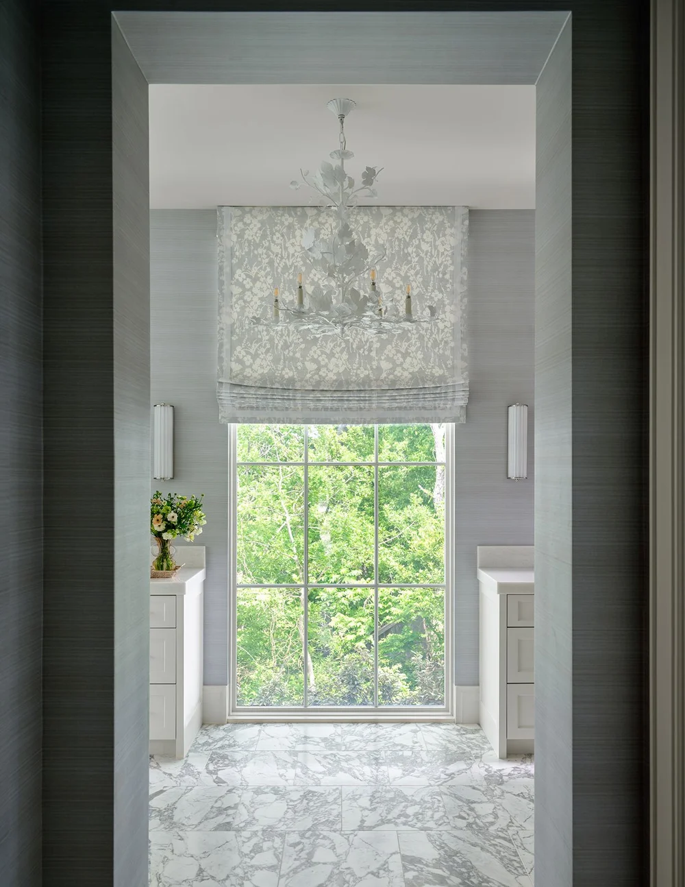 Designed by Mary Beth Wagner,this stunning home is the perfect mix of traditional touches and updated details, well-suited for family, entertaining and more.