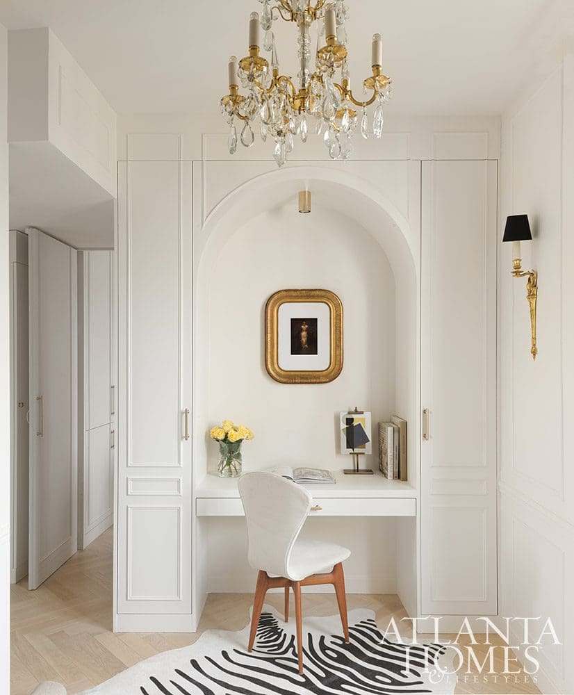 Paris is always a good idea, and when Ann Huff of Huff Harrington is designing your home, it's an even better one! Love the arched nook office of Ann Huff's of Huff Harrington - Source: Atlanta Homes & Lifestyles | Interior Design: Ann Huff, Huff Harrington |  Photographed by Joan Porcel