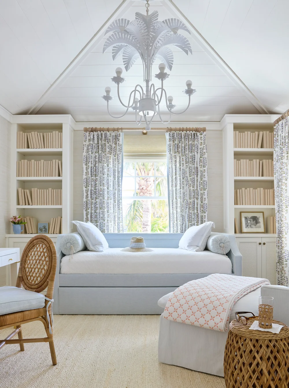Kara Miller Interiors | Brantley Photography - Cozy reading nook ideas - love the daybed!